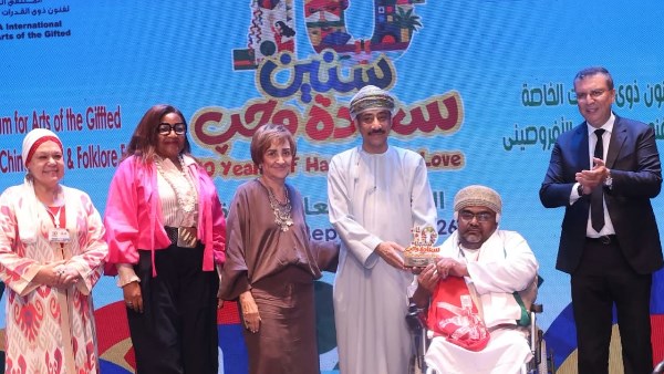 السفير العماني: الإبداع لا يعرف عائقا.. والمسرح جسر للحوار وقبول الآخر