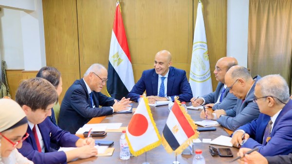 اجتماع الوزير اليوم