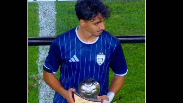  علي إيهاب