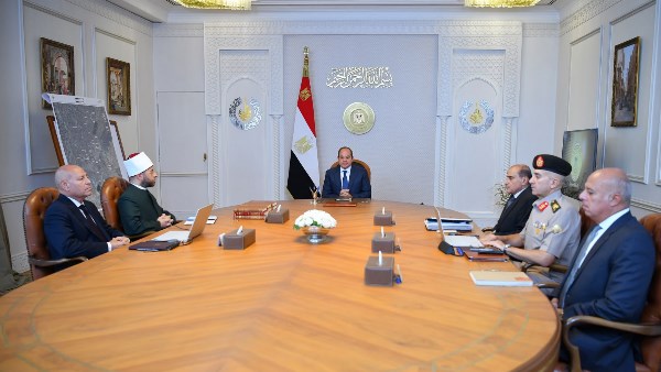 لقطة من اجتماع الرئيس السيسي