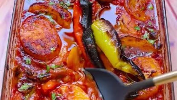 من غير فراخ أو لحمة.. صينية واحدة تكفي 4 أفراد وبأقل تكلفة 