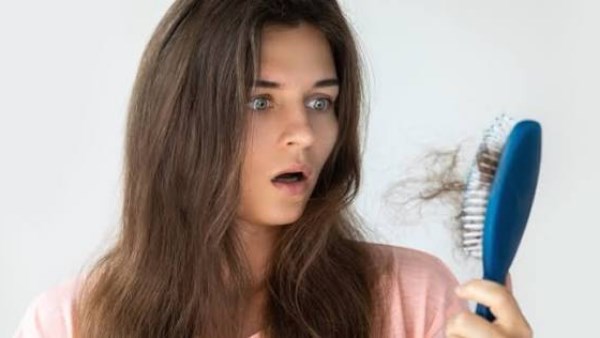 شعرك بيقع أكتر في سبتمبر؟ أسباب موسمية وحلول بسيطة 
