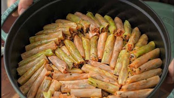 المحشي بيفك في الحلة؟ السر في رص ورق العنب والكرنب 