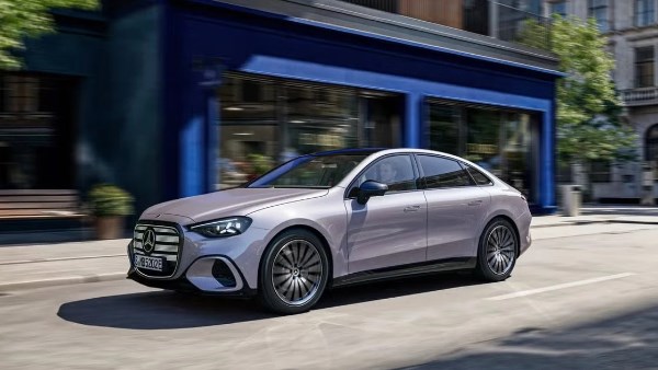 مرسيدس C 300 4Matic Electric 