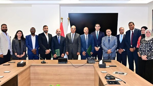 صورة من توقيع الاتفاقية