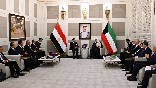 صورة من اللقاء