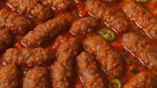 طريقة عمل كفتة الأرز فى الصلصة