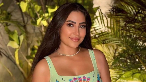 بوسي تتألق بفستان يصل سعره إلى 60 ألف جنيهاً 