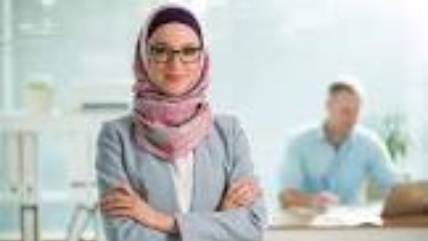 عمل النساء مع الرجال 