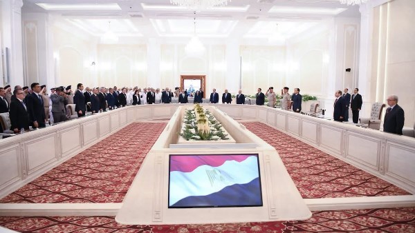 اجتماع السيسي مع الحكومة والمحافظين وقيادات الدولة