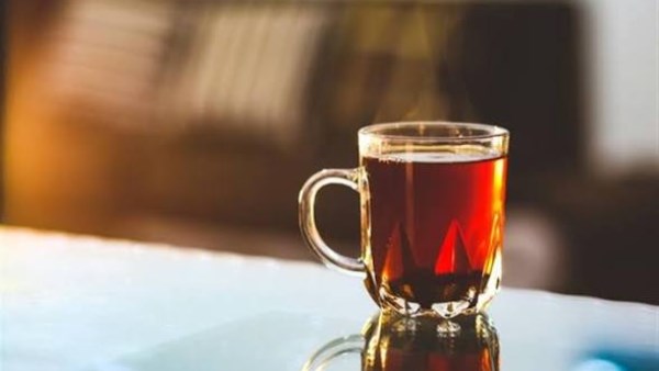 لماذا لا ينصح بشرب الشاي بعد الأكل مباشرة؟