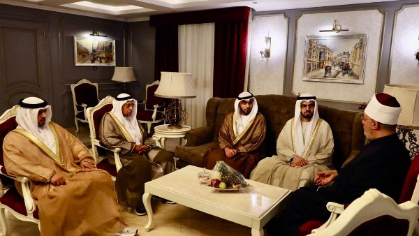 مفتي الجمهورية يلتقي رئيس الهيئة العامة للشؤون الإسلامية والأوقاف  بالإمارات