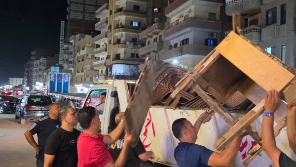 رفع الاشغالات من الطريق