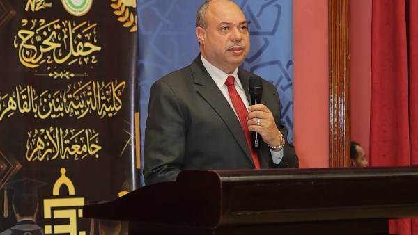 الدكتور جمال فرغل الهواري، عميد كلية التربية بنين