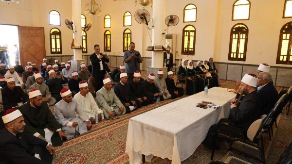 بحضور محافظ مطروح.. وزير الأوقاف يلتقي أئمة وواعظات مديرية أوقاف شمال سيناء