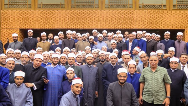 أمين «البحوث الإسلامية» مع «مبعوثي الأزهر» خلال الدورة التدريبية للمبتعثين