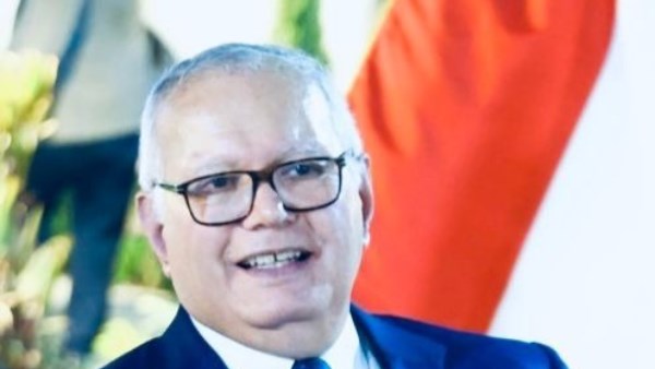  السفير محمد العرابي