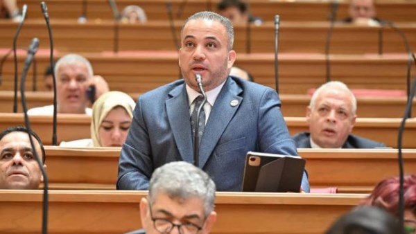  النائب هاني شحاتة