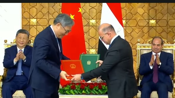 الرئيس السيسي ونظيره الصيني 
