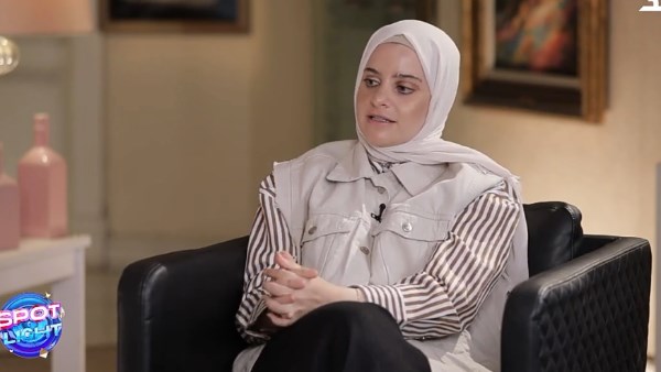 المطربة غالية