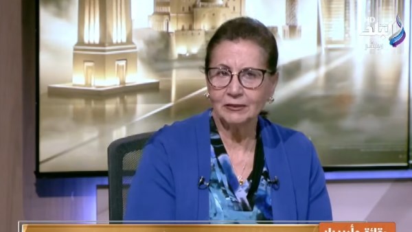 الدكتورة عالية المهدي، عميد كلية الاقتصاد والعلوم السياسية بجامعة القاهرة الأسبق