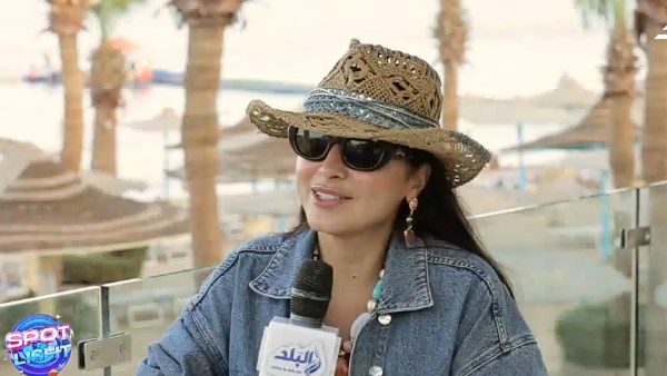 الفنانة روجينا 