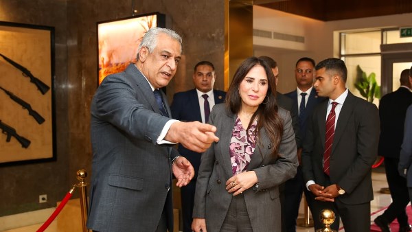 وزير الدولة للإنتاج الحربي ووزيرة الإسكان
