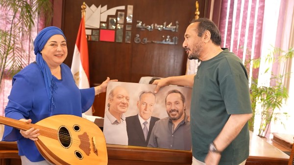 على الحجار