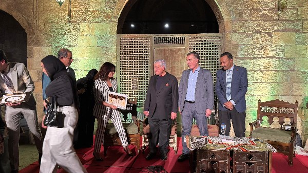مؤسسة زاهي حواس 