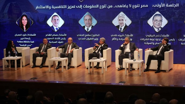 وزيرا السياحة والآثار والطيران 