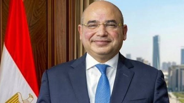  رئيس الهيئة العامة للمنطقة الاقتصادية لقناة السويس،مصطفى شيخون، 
