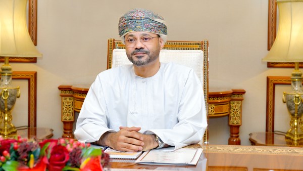 وزير الخارجية العماني