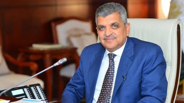 رئيس هيئة قناة السويس:
