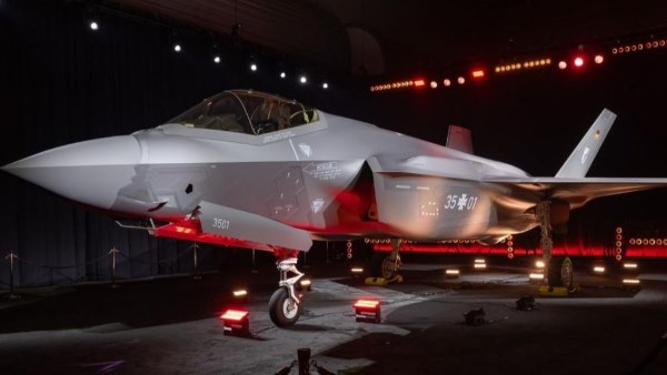 ألمانيا تتسلم أول مقاتلة F-35 