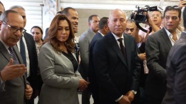 وزيرة التنمية المحلية و محافظ القاهرة 
