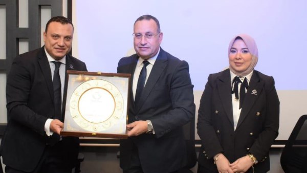 وزير التعليم العالي 
