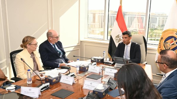 جانب من الاجتماع 
