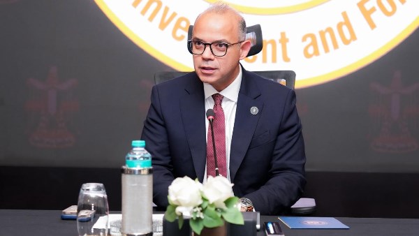 الدكتور محمد فريد وزير الاستثمار والتجارة الخارجية 