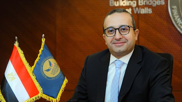  الدكتور محمد عبدالعزيز مساعدًا لرئيس الرقابة المالية