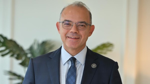 الدكتور محمد فريد وزير الاستثمار والتجارة الخارجية 