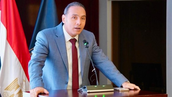 الدكتور إسلام عزام رئيس هيئة الرقابة المالية 