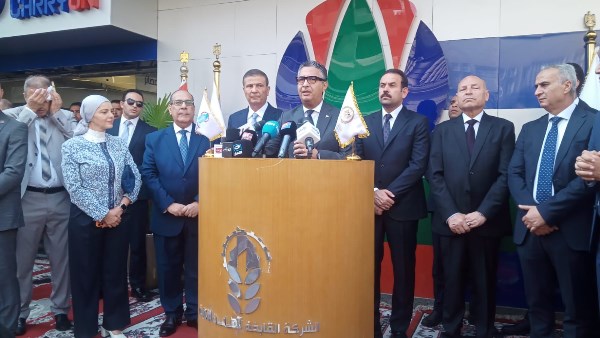 وزير التموين 