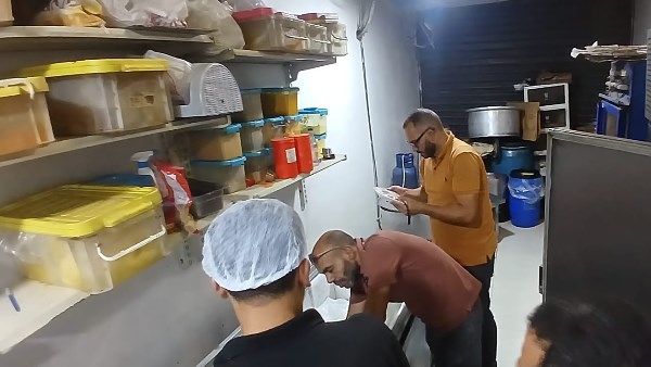 التفتيش على المطاعم