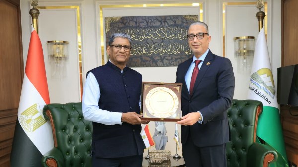 الدكتور أحمد الأنصاري محافظ الجيزة 
