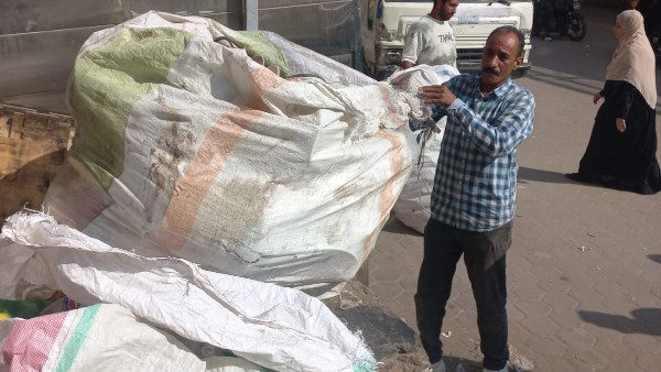 غلق وتشميع مخازن الفرز 