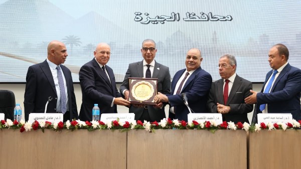 الدكتور أحمد الأنصاري محافظ الجيزة 