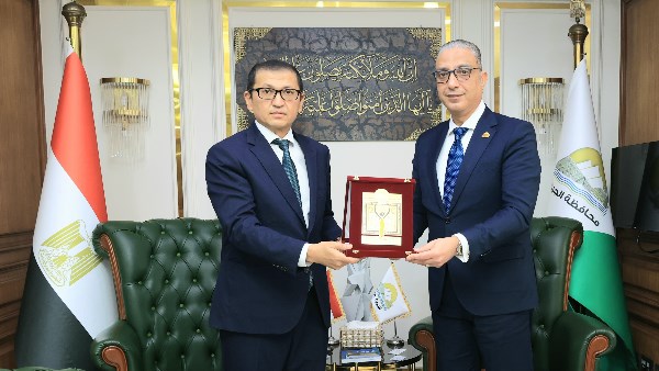 الدكتور أحمد الأنصاري محافظ الجيزة 
