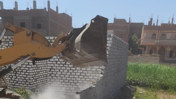 إزالة التعديات بأسيوط 