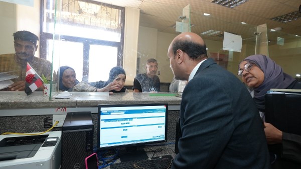محافظ أسيوط يتفقد المركز التكنولوجي بديوان عام المحافظة ويتابع منظومة الشكاوى الحكومية الموحدة