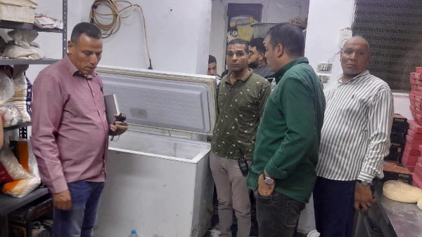  ضبط 23 مخالفة وإغلاق أنشطة غير مرخصة خلال حملة مسائية مكبرة بمدينة ديروط